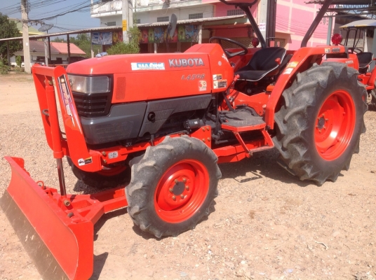 แทรกเตอร์คูโบต้า 4508 สภาพดีพร้อมใช้งานมีผานดันหน้าและ โรตารี่
