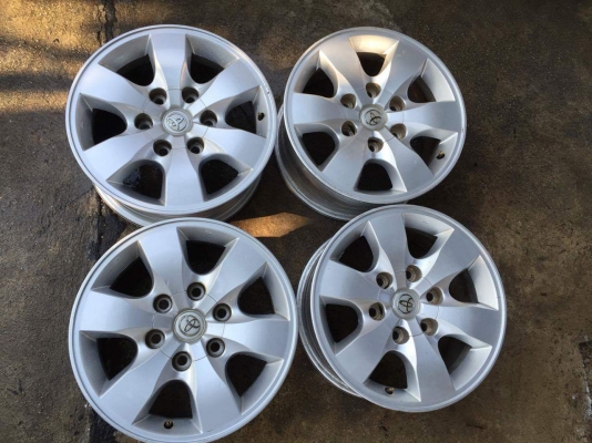 ขายล้อแม็กวีโก้ขอบ16 สีบรอนซ์ ชุดละ 5,500 บาท ล้อเดิมสวยๆ ไม่มีซ่อม