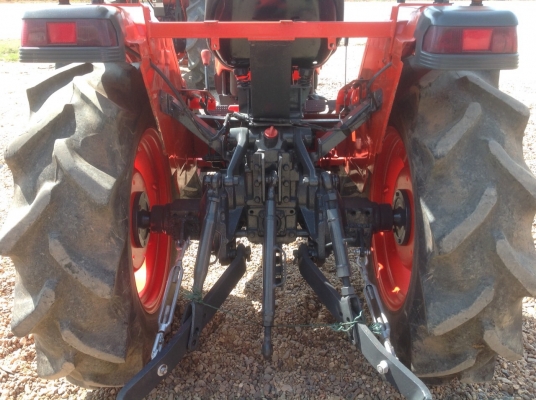 แทรกเตอร์คูโบต้า 3408 สภาพดีพร้อมใช้งาน แทรกเตอร์คูโบต้า 3408 สภาพดีพร้อมใช้งาน