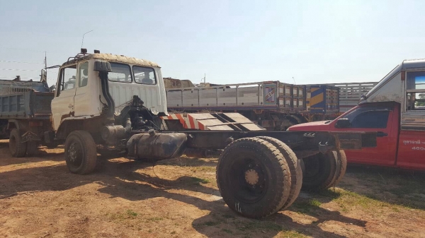 ขาย หัว-คัสซี 6 ล้อ ยาง 900 HINO เครื่อง EH700 168 แรงม้า เฟืองท้ายจัมโบ้ เบรคทิฟฟี่ พาวเวอร์ ทะเบียนพร้อมโอน