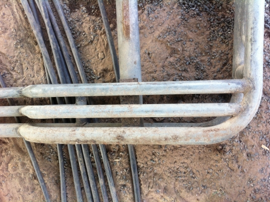 ขายคอกท้ายวีโก้พร้อมกระบองข้างบรรไดข้าง4ตัว3500บาท