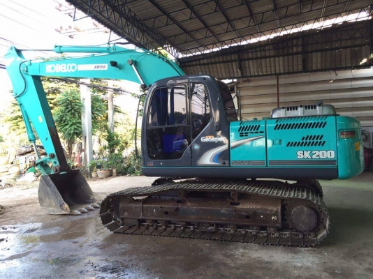 KOBELCO SK200-8 SUPER YN12 5,xxx ช ม รถสวยมากเดิมทั้งคัน พร้อมสมุดคู่มือการใช้รถ  เฟรมเดิมๆ สวยมาก เอกสารทะเบียน  สนใจ 0890854790