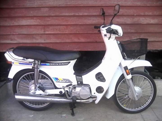 Honda Dream100 (ตัวเดียวกับคุรุสภา) สีใหม่ๆ