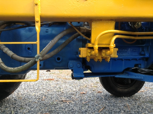 รถไถฟอดร์รุ่น6600ทำรถคีบอ้อย มือสอง สภาพพร้อมใช้งาน