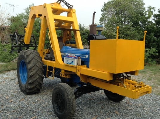 รถไถฟอดร์รุ่น6600ทำรถคีบอ้อย มือสอง สภาพพร้อมใช้งาน