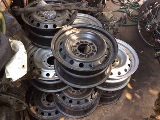 ขายล้อกะทะเหล็ก ขอบ 17".  6รู   ราคาวงละ 800 บาท