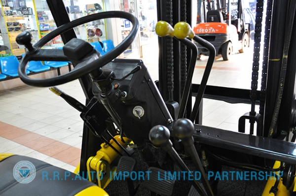 ขายรถโฟล์คลิฟท์มือสอง MITSUBISHI  รุ่น FD20-0045  ราคา 215,000 บาท นำเข้าจากประเทศญี่ปุ่น 100\% ไม่เคยใช้งานในประเทศไทย