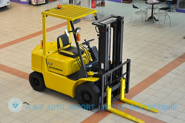 ขายรถโฟล์คลิฟท์มือสอง MITSUBISHI  รุ่น FD20-0045  ราคา 215,000 บาท นำเข้าจากประเทศญี่ปุ่น 100\% ไม่เคยใช้งานในประเทศไทย