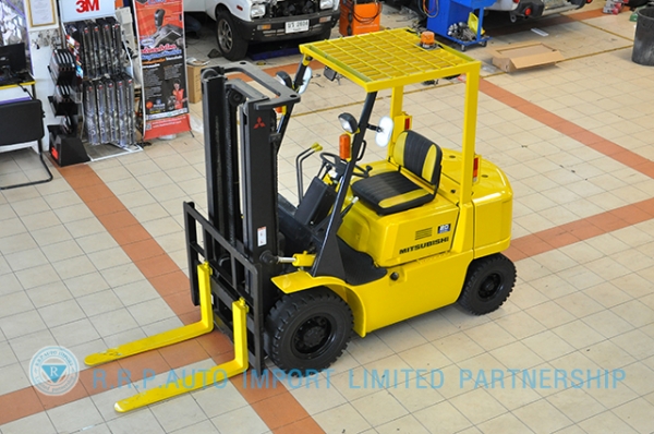 ขายรถโฟล์คลิฟท์มือสอง MITSUBISHI  รุ่น FD20-0045  ราคา 215,000 บาท นำเข้าจากประเทศญี่ปุ่น 100\% ไม่เคยใช้งานในประเทศไทย