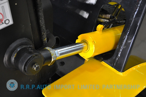 ขายรถโฟล์คลิฟท์มือสอง MITSUBISHI  รุ่น FD20-0045  ราคา 215,000 บาท นำเข้าจากประเทศญี่ปุ่น 100\% ไม่เคยใช้งานในประเทศไทย