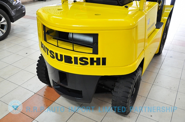 ขายรถโฟล์คลิฟท์มือสอง MITSUBISHI  รุ่น FD20-0045  ราคา 215,000 บาท นำเข้าจากประเทศญี่ปุ่น 100\% ไม่เคยใช้งานในประเทศไทย