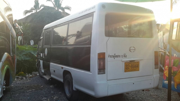 Hino รุ่น FA จากศูนย์ พร้อม TV42&quot; และโฮมเทียเตอร์