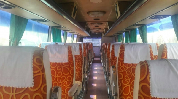 บัสแอร์ 12เมตร คัทซีวอลโว่ เบรคแห้ง พร้อมใช้ เครื่องเสียงครบ