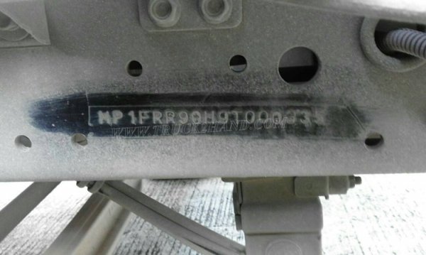 รถบรรทุก 6 ล้อดัมพ์  210 แรงม้า ปีจดทะเบียน  2554