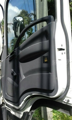 รถบรรทุก 6 ล้อดัมพ์  210 แรงม้า ปีจดทะเบียน  2554