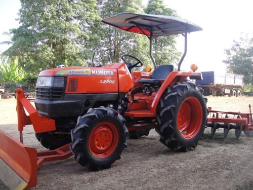 คูโบต้า L2808 4 WD