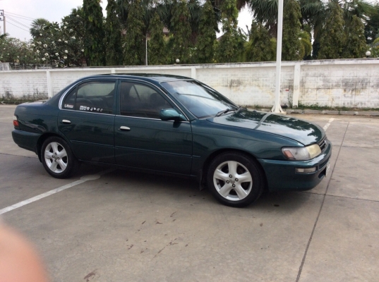 ขายรถพร้อมๆใช้ โตโยต้า โคโรล่าสามห่วง AE101 ปี94 เครื่องใหม่บล็อกเดิมหัวฉีด 1.6 เกียร์ธรรมดา ติดแก๊สLPG ใช้ได้2ระบบ เพาเวอร์ ไฟฟ้าทั้งคันปรับข้างไฟฟ้าใช้ได้หมด ภายในสวยๆสะอาดแอร์หนาว วิทยุCD/TV จอสไลด์ สีเงาสวยๆทั้งคัน แม็ก15" รถสวยพร้อมใช้ ขับดีมากๆ