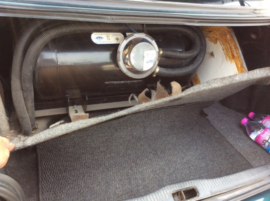 ขายรถพร้อมๆใช้ โตโยต้า โคโรล่าสามห่วง AE101 ปี94 เครื่องใหม่บล็อกเดิมหัวฉีด 1.6 เกียร์ธรรมดา ติดแก๊สLPG ใช้ได้2ระบบ เพาเวอร์ ไฟฟ้าทั้งคันปรับข้างไฟฟ้าใช้ได้หมด ภายในสวยๆสะอาดแอร์หนาว วิทยุCD/TV จอสไลด์ สีเงาสวยๆทั้งคัน แม็ก15" รถสวยพร้อมใช้ ขับดีมากๆ