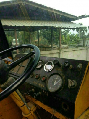 โคมัสสุ 510 กรองคู่ แอร์เย็น ต่อแขนแล้วสวยๆใบซื้อขายพร้อมใช้ ครับ โคมัสสุ 510 กรองคู่ แอร์เย็น ต่อแขนแล้วสวยๆใบซื้อขายพร้อมใช้ ครับ