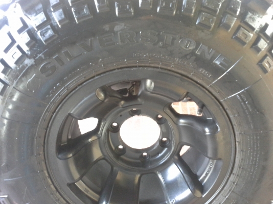 ขายยางตะขาบพร้อมแม็ก33/10.5/15