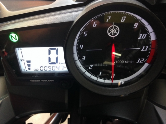 YAMAHA R15 ราคา 59,000 บาท YAMAHA R15 ราคา 59,000 บาท