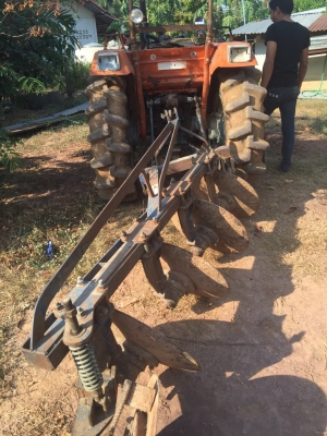 ขายKUBOTA26แรง 2เพลา. โฟ. อุปกรผาน4. ผานขุด