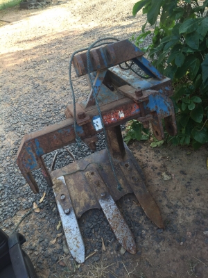 ขายKUBOTA26แรง 2เพลา. โฟ. อุปกรผาน4. ผานขุด