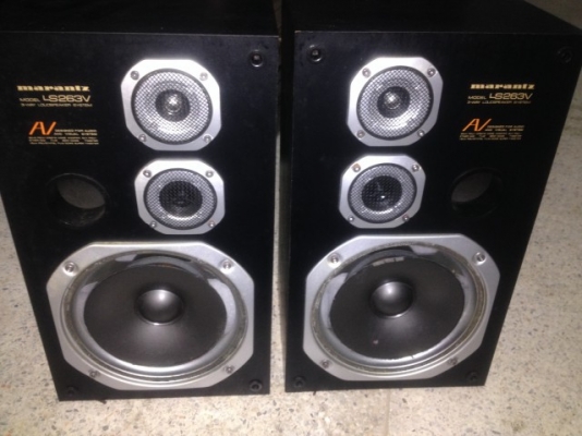 marantz ls263v ของมาจากญี่ปุ่นสภาพตามรูปขอบขาดตามสภาพครับ