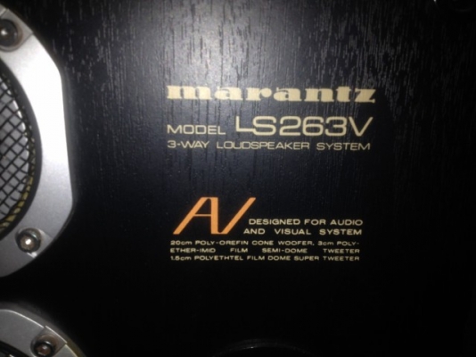 marantz ls263v ของมาจากญี่ปุ่นสภาพตามรูปขอบขาดตามสภาพครับ