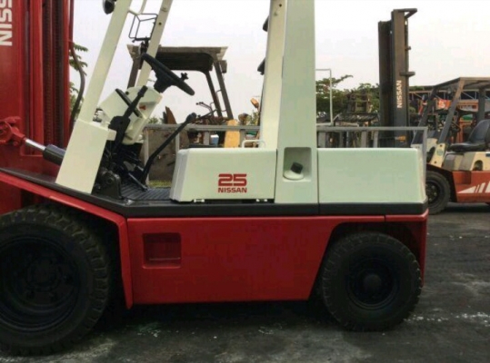 โฟล์คลิฟ นิสสัน 2.5 ตัน เสาทูฟรี 6 เมตร เครื่องดีเซล สวยๆพร้อมใช้งานครับ โฟล์คลิฟ นิสสัน 2.5 ตัน เสาทูฟรี 6 เมตร เครื่องดีเซล สวยๆพร้อมใช้งานครับ