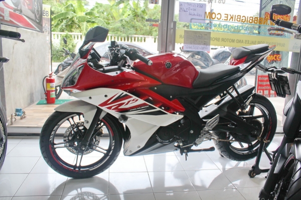 ขายR15สภาพใหม่ ราคา69,000- รับบัตรเครดิต<<<รับแลก-เปลี่ยน>>>