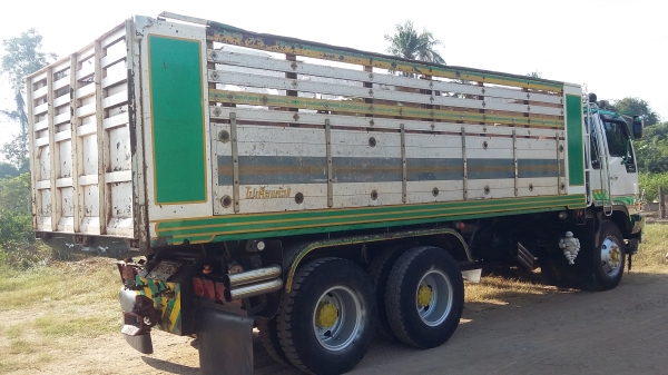 ขายสิบล้อดั๊มสองเพลา 260 เทอร์โบอินเตอร์ สนใจ 081 7368589