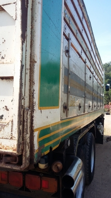 ขายสิบล้อดั๊มสองเพลา 260 เทอร์โบอินเตอร์ สนใจ 081 7368589