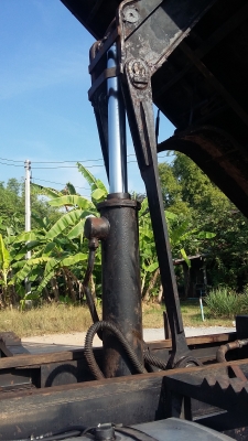 ขายสิบล้อดั๊มสองเพลา 260 เทอร์โบอินเตอร์ สนใจ 081 7368589