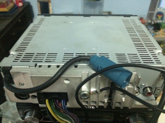 Alpine CDA-9856Ji IPOD MP3 CD ปรีเอ้า1ชุด คุมกล่องCD อุปกรณ์ต่อIPODไม่มีครับ สภาพสวย ปุ่มไม่ลอก มือ2 ญี่ปุ่น