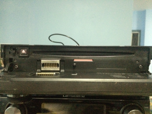 Alpine CDA-9856Ji IPOD MP3 CD ปรีเอ้า1ชุด คุมกล่องCD อุปกรณ์ต่อIPODไม่มีครับ สภาพสวย ปุ่มไม่ลอก มือ2 ญี่ปุ่น