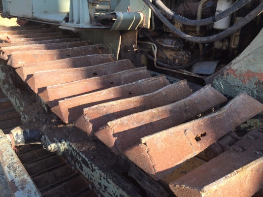 ขายรถแทรกเตอร์ CAT.D4E เกียร์ตัด ตีนเป็ด รถสวยราคา.420000 ต่อรอง สนใจคุยกันครับ