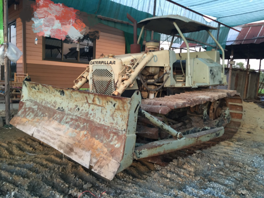 ขายรถแทรกเตอร์ CAT.D4E เกียร์ตัด ตีนเป็ด รถสวยราคา.420000 ต่อรอง สนใจคุยกันครับ