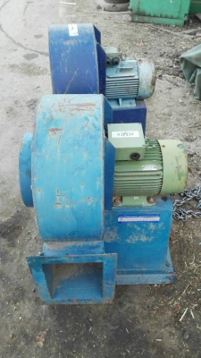 ** ขายแล้วครับ.** โบวเวอร์ เป่าอากาศ มอเตอร์ 5.5 HP. 2900 RPM. 380V. ใบพัด 18" รอบเร็ว ลมแรง วิ่งเงียบพร้อมใช้