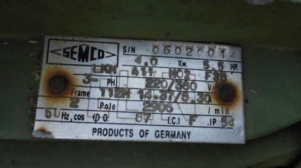 ** ขายแล้วครับ.** โบวเวอร์ เป่าอากาศ มอเตอร์ 5.5 HP. 2900 RPM. 380V. ใบพัด 18" รอบเร็ว ลมแรง วิ่งเงียบพร้อมใช้