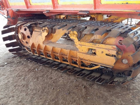 รถเกี่ยวบางไทร ช่วงล่าง 12 โซ่ D3 รอนเลอร์ D3 ปั้มตัวเดิน 22 ตัวเดิน 12 HT เครื่อง HO7D TURBO รถเกี่ยวบางไทร ช่วงล่าง 12 โซ่ D3 รอนเลอร์ D3 ปั้มตัวเดิน 22 ตัวเดิน 12 HT เครื่อง HO7D TURBO