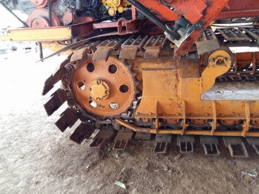 รถเกี่ยวบางไทร ช่วงล่าง 12 โซ่ D3 รอนเลอร์ D3 ปั้มตัวเดิน 22 ตัวเดิน 12 HT เครื่อง HO7D TURBO รถเกี่ยวบางไทร ช่วงล่าง 12 โซ่ D3 รอนเลอร์ D3 ปั้มตัวเดิน 22 ตัวเดิน 12 HT เครื่อง HO7D TURBO