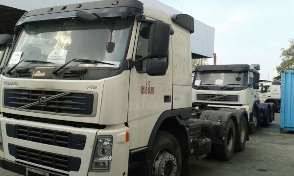 ขายด่วนครับ หัวลาก VOLVO 380 กับ 400 รถสภาพสวย พร้อมใช้งานครับ