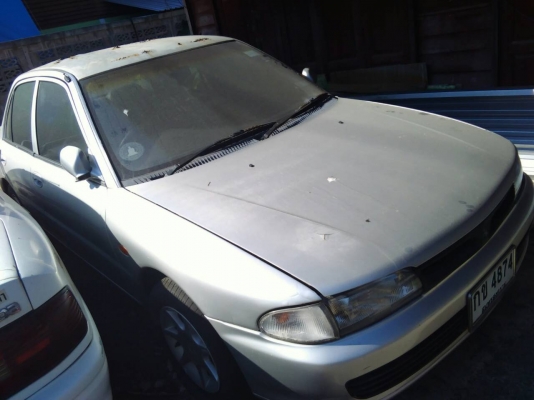 ขาย MITSUBISHI LANCER E-CAR 1.6 ปี 93 เกียร์ออโต้ เครื่องติด แต่รถจอดนานยางแบน พัดลมหม้อน้ำหาย ภาษีขาดปี 56 เล่มพร้อมชุดโอน *ขายตามสภาพ มีหลังคาผุ สีปูด จะเอาไปทำอะไหล่ หรือไปปั้นแล้วแต่*