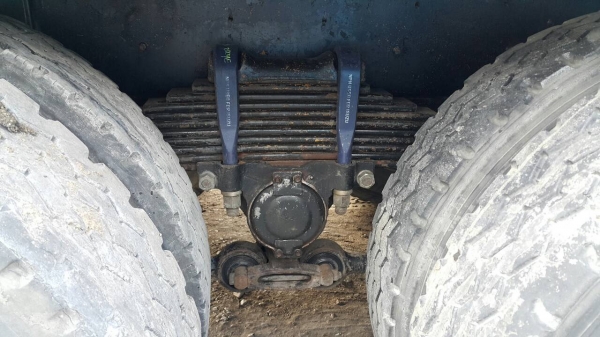 ขาย10ล้อ2เพลาช่วงล่างใหญ่195แรงรถห้างแท้เกียร์ZF