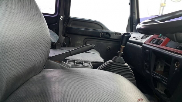 ขาย10ล้อ2เพลาช่วงล่างใหญ่195แรงรถห้างแท้เกียร์ZF