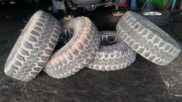 ขายยาง mud 33' พร้อมแม็ค 15 ขายยาง mud 33' พร้อมแม็ค 15