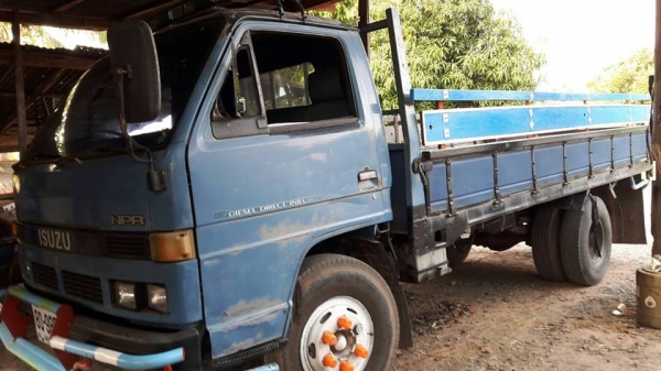 ขาย6ล้อบรรทุก อีซูซุ NPR สั้งลุยปี41 NPR59LU5FM แชชซีสวย เครื่องเดิม 4BD1 สภาพพร้อมวิ่งลุยงาน