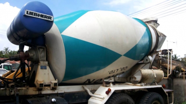 ขายรถบรรทุก 10 ล้อโม่ปูน VOLVO 320 แรงม้า โม่ 7 คิว ราคา 950000