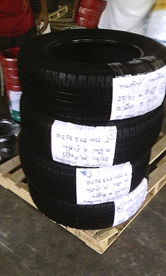 ยางกระบะขอบ15 BF Goodrich 205-70-R15ลงพื้นปลายปี13 (4เส้น4,200) ยางกระบะขอบ15 BF Goodrich 205-70-R15ลงพื้นปลายปี13 (4เส้น4,200)